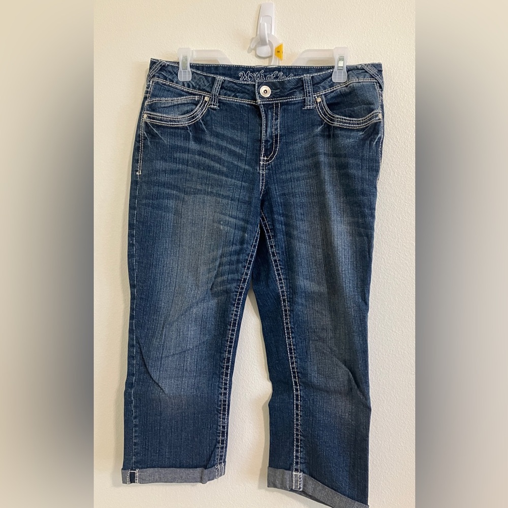 Myth of Jade Women’s denim capri pants